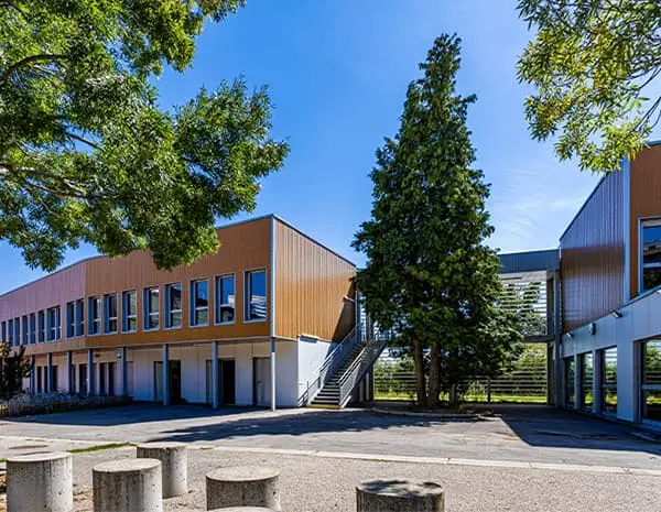 Bâtiment scolaire collège Michelet Vénissieux