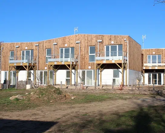 Construction résidence universitaire bardage bois clair
